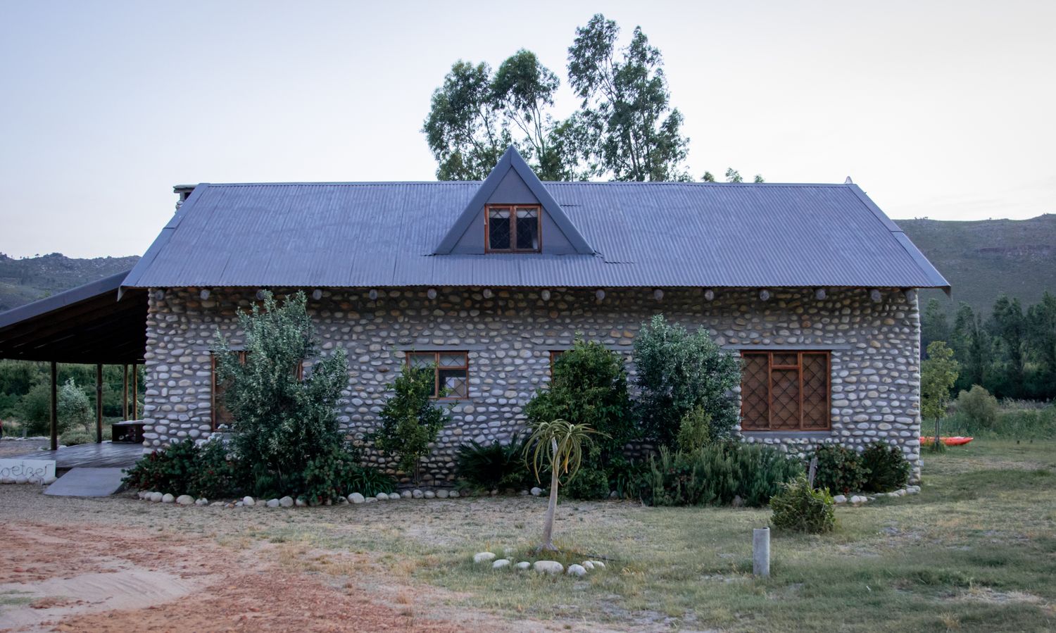 Taş & Ahşap Ev